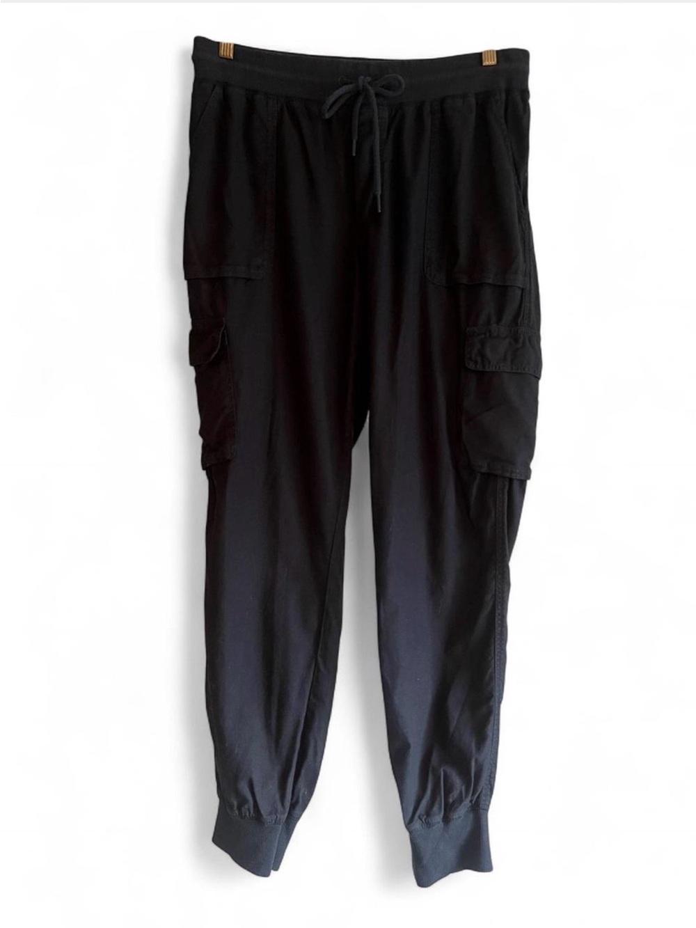 Women’s Aritzia Black Cargo Pants